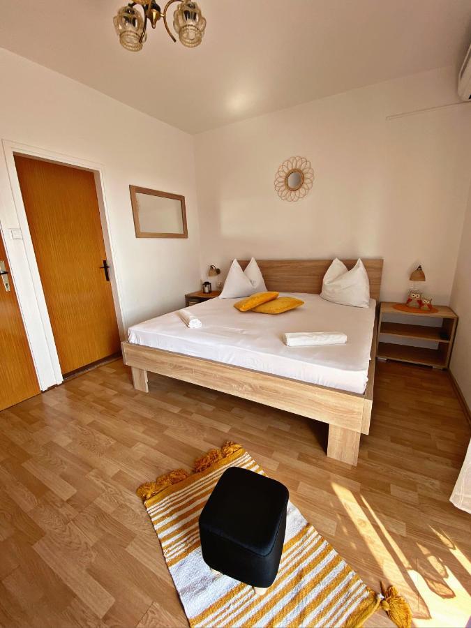 Hotel The Manzoni Family 5 à Punat Extérieur photo